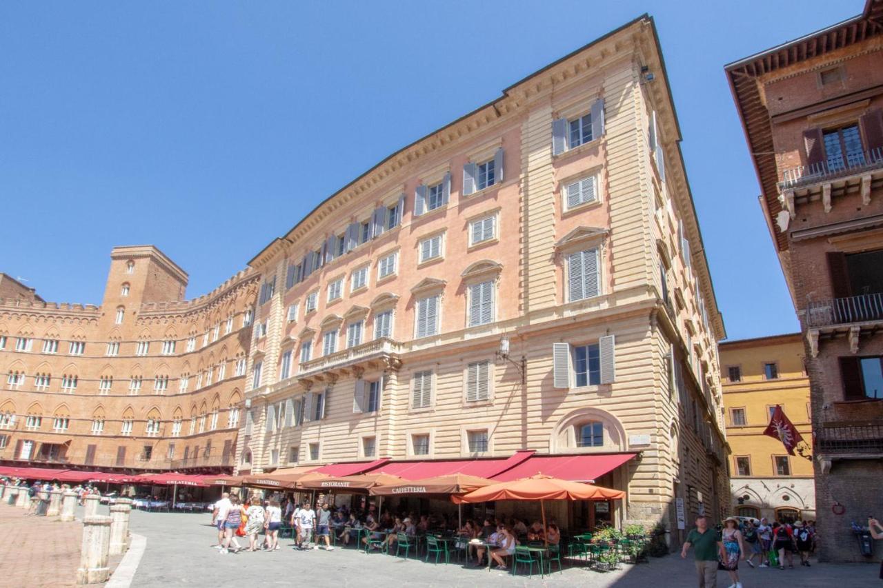Palazzo Chigi Zondadari Appartement Siena Buitenkant foto